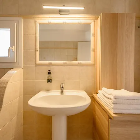 Bed & Breakfast Anya Santorini Akrotírion