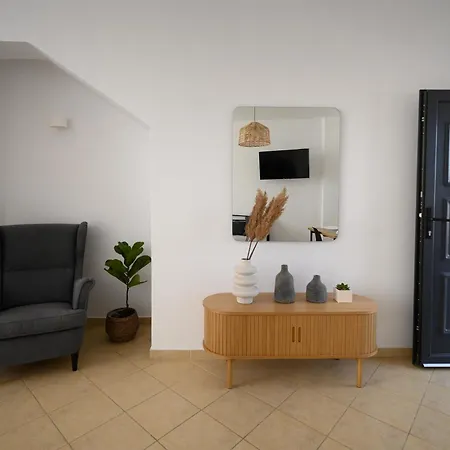 Anya Santorini Bed & Breakfast
